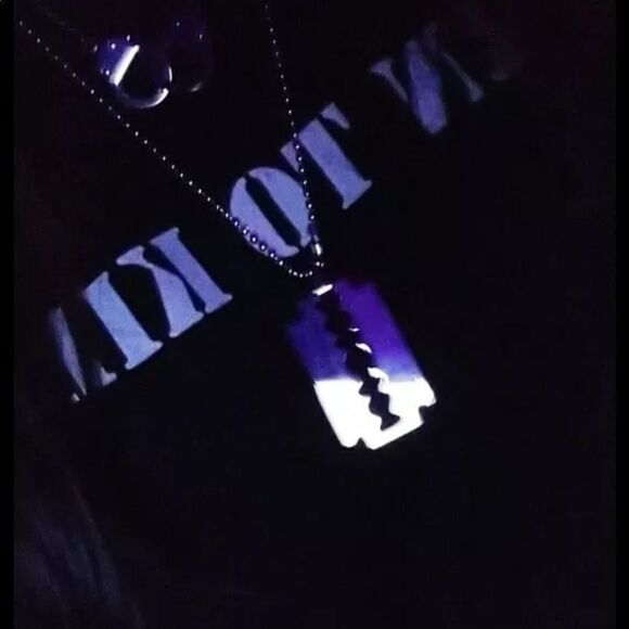 Stainless Steel Razor Blade Pendant Beaded Chain Necklace Jewelry - NEW - Picture 4 of 5